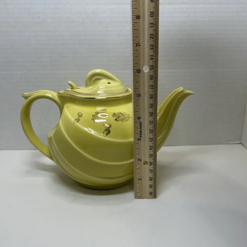 Vtg HALL 6 Cup Teapot Parade Yellow w/ Gold Acorn Oak Leaf Design Ceramic 0799
